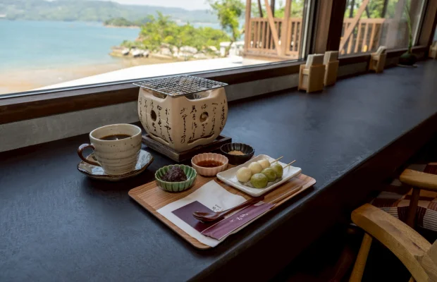 珈琲と団子の甘味プレート